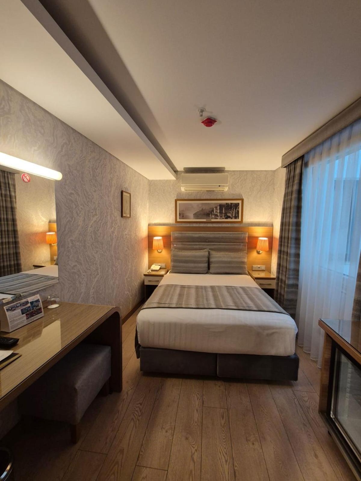 Istanbul Trend Hotel Old City Bagian luar foto