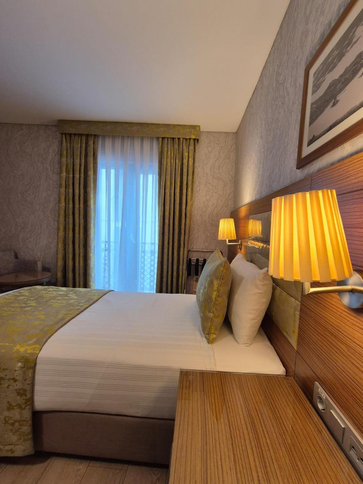 Istanbul Trend Hotel Old City Bagian luar foto